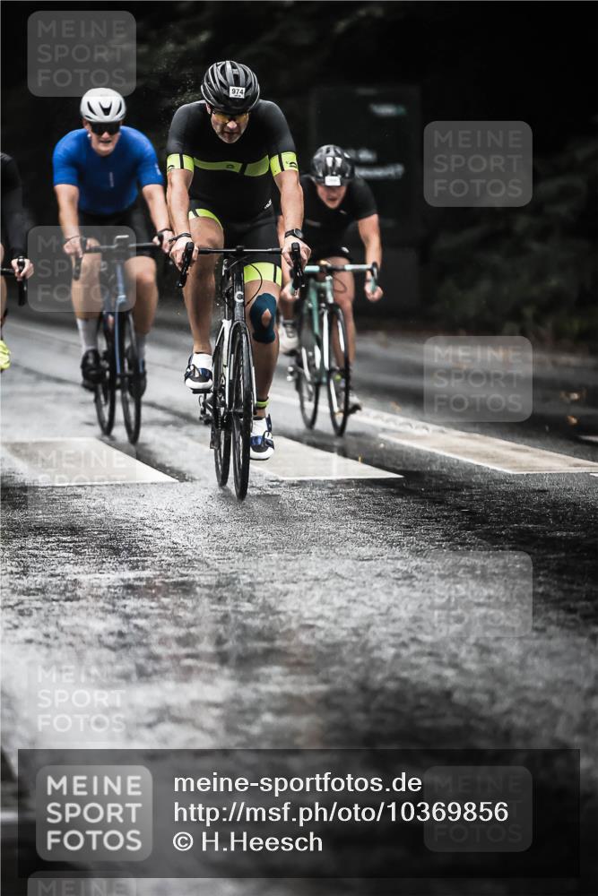 13.09.2026 - Stadtparktriathlon H.Heesch http://msf.ph/oto/10369856 13.09.2026 12:05:11 Radfahren 853, 877, 904, 906, 908, 951, 974 meine-sportfotos.de