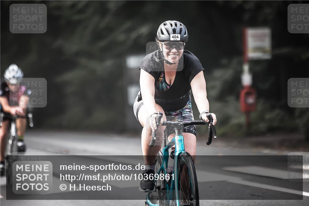 13.09.2026 - Stadtparktriathlon H.Heesch http://msf.ph/oto/10369861 13.09.2026 10:48:58 Radfahren 404, 451, 512, 513, 542, 559 meine-sportfotos.de