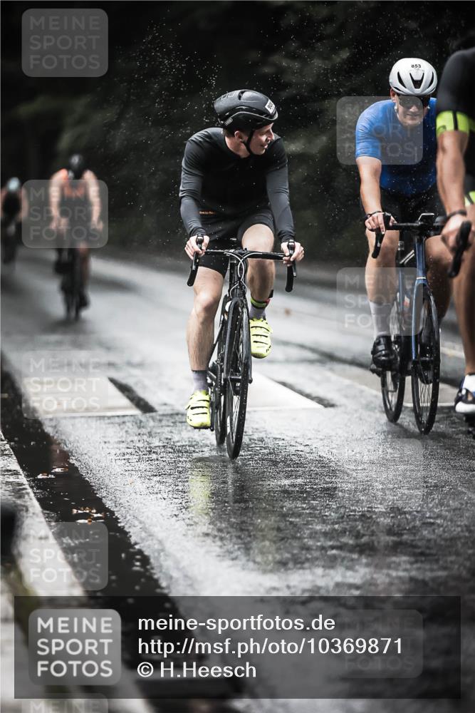 13.09.2026 - Stadtparktriathlon H.Heesch http://msf.ph/oto/10369871 13.09.2026 12:05:12 Radfahren 853, 877, 904, 906, 908, 951, 974, 1015 meine-sportfotos.de