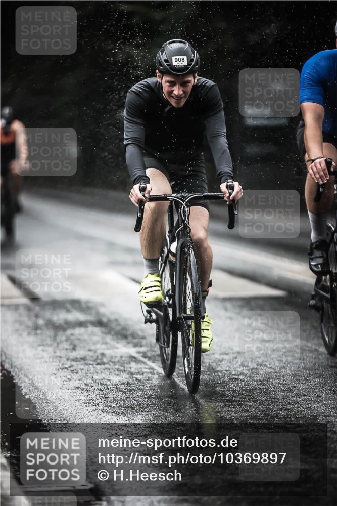 13.09.2026 - Stadtparktriathlon H.Heesch http://msf.ph/oto/10369897 13.09.2026 12:05:12 Radfahren 853, 877, 904, 906, 908, 951, 974, 1015 meine-sportfotos.de