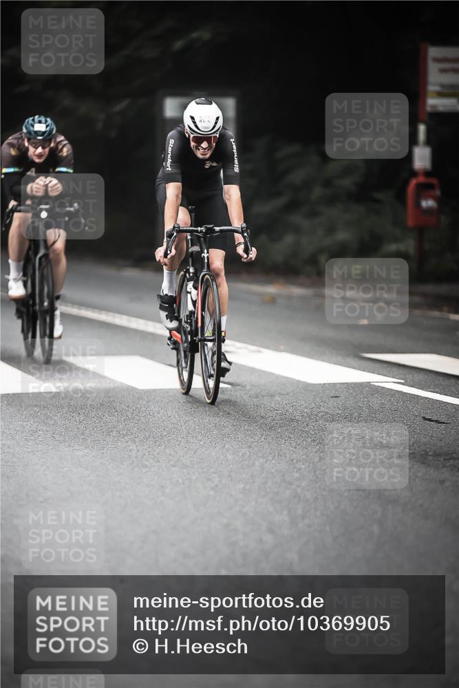 13.09.2026 - Stadtparktriathlon H.Heesch http://msf.ph/oto/10369905 13.09.2026 10:19:26 Radfahren 262, 264, 305, 344, 372, 399, 454 meine-sportfotos.de