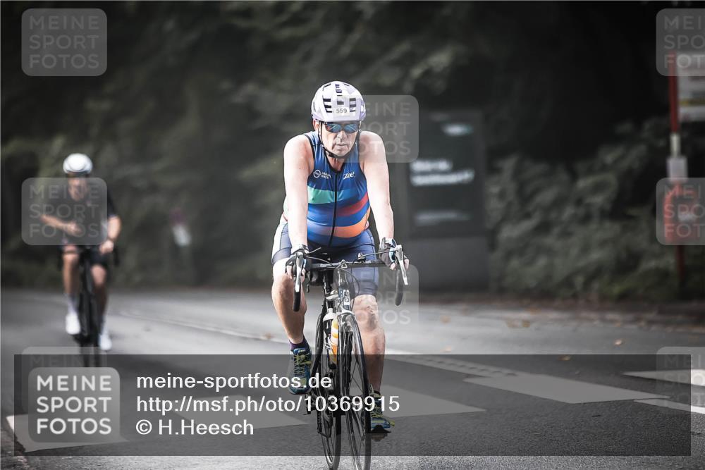 13.09.2026 - Stadtparktriathlon H.Heesch http://msf.ph/oto/10369915 13.09.2026 10:49:01 Radfahren 404, 450, 512, 513, 542, 559 meine-sportfotos.de