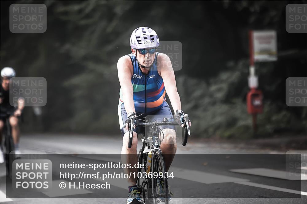 13.09.2026 - Stadtparktriathlon H.Heesch http://msf.ph/oto/10369934 13.09.2026 10:49:02 Radfahren 404, 450, 512, 513, 542, 559 meine-sportfotos.de
