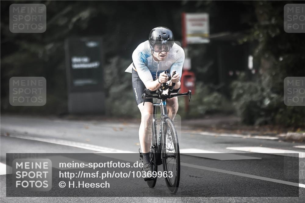 13.09.2026 - Stadtparktriathlon H.Heesch http://msf.ph/oto/10369963 13.09.2026 10:49:04 Radfahren 404, 450, 512, 513, 542, 559 meine-sportfotos.de