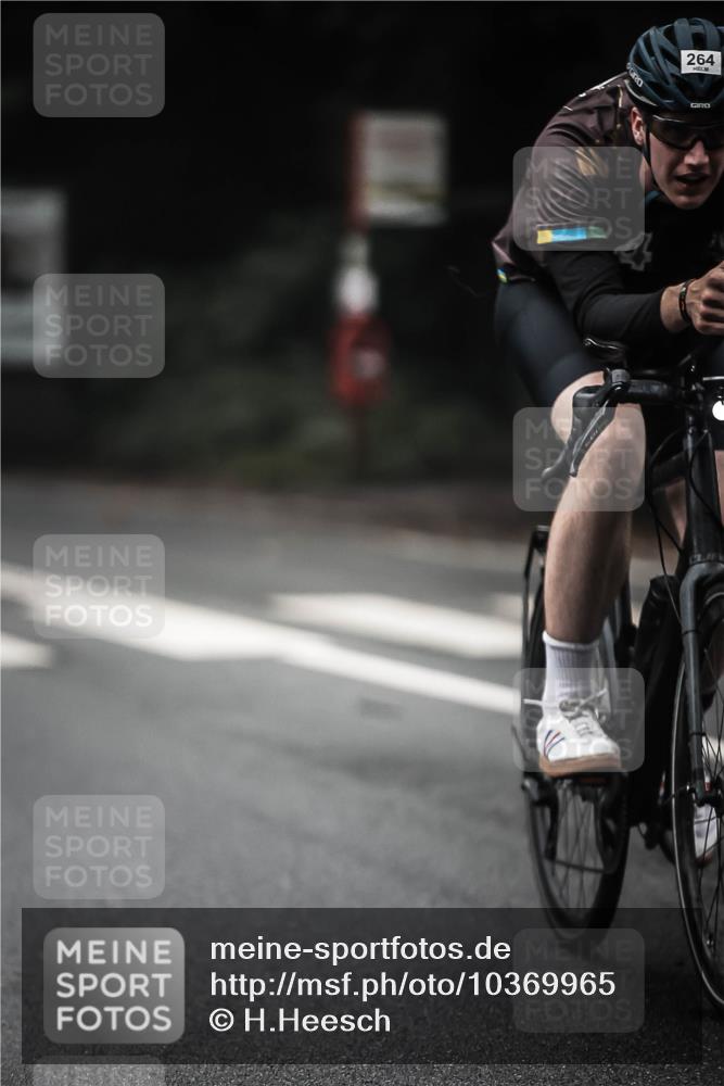 13.09.2026 - Stadtparktriathlon H.Heesch http://msf.ph/oto/10369965 13.09.2026 10:19:28 Radfahren 225, 262, 264, 305, 322, 372, 399 meine-sportfotos.de