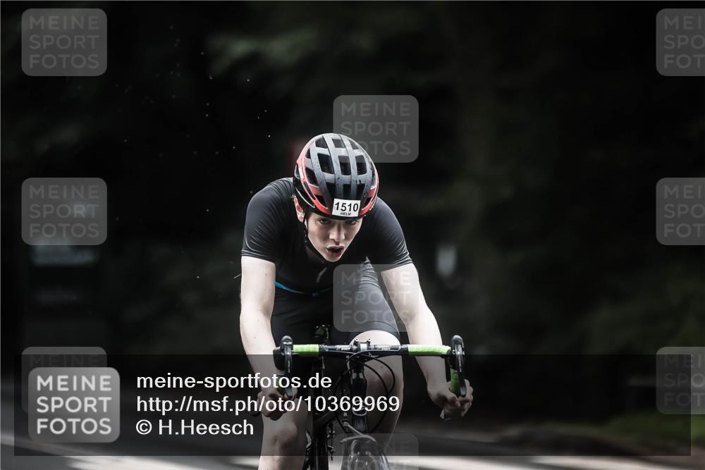 13.09.2026 - Stadtparktriathlon H.Heesch http://msf.ph/oto/10369969 13.09.2026 13:22:56 Radfahren 1245, 1310, 1510 meine-sportfotos.de