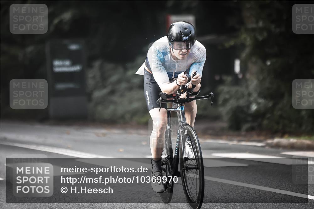 13.09.2026 - Stadtparktriathlon H.Heesch http://msf.ph/oto/10369970 13.09.2026 10:49:04 Radfahren 404, 450, 512, 513, 542, 559 meine-sportfotos.de
