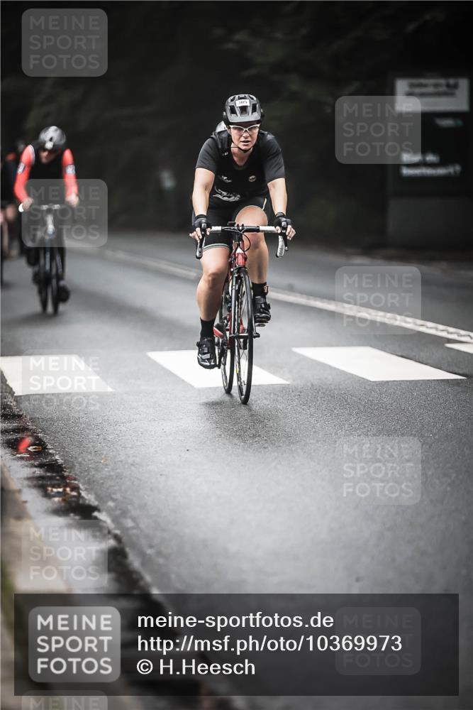 13.09.2026 - Stadtparktriathlon H.Heesch http://msf.ph/oto/10369973 13.09.2026 10:19:31 Radfahren 225, 229, 262, 264, 305, 322 meine-sportfotos.de