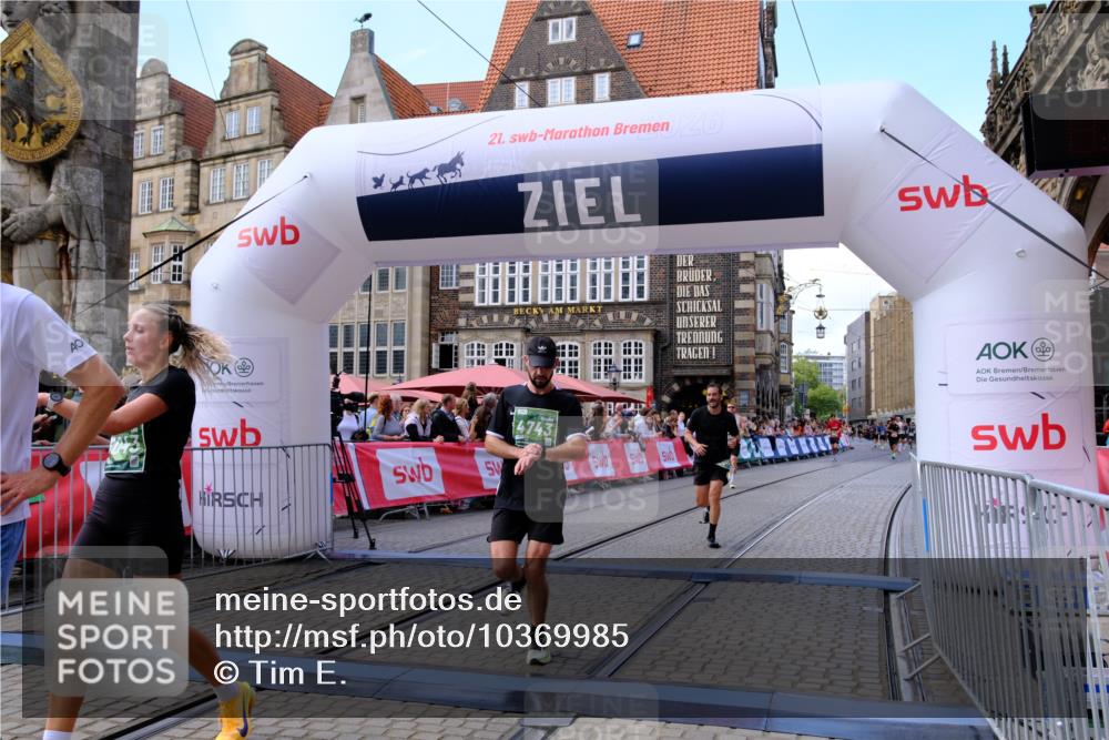 13.09.2026 - 21. swb-Marathon Bremen Tim E. http://msf.ph/oto/10369985 13.09.2026 13:07:45 Ziel 819, 2135, 2706, 3043, 3118, 4743, 4808, 7803, 8060, 8098, 8467 meine-sportfotos.de