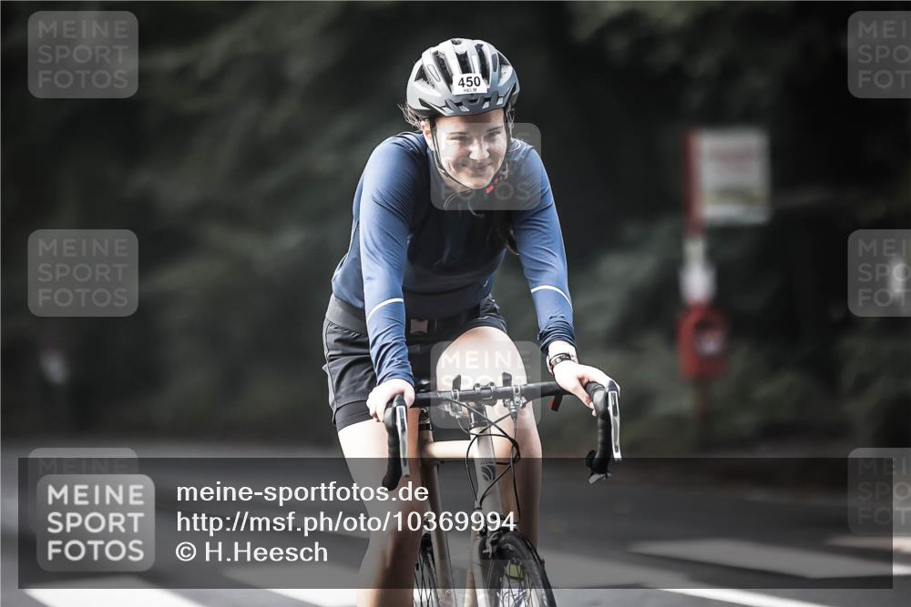 13.09.2026 - Stadtparktriathlon H.Heesch http://msf.ph/oto/10369994 13.09.2026 10:49:06 Radfahren 450, 512, 513, 541, 542, 559 meine-sportfotos.de