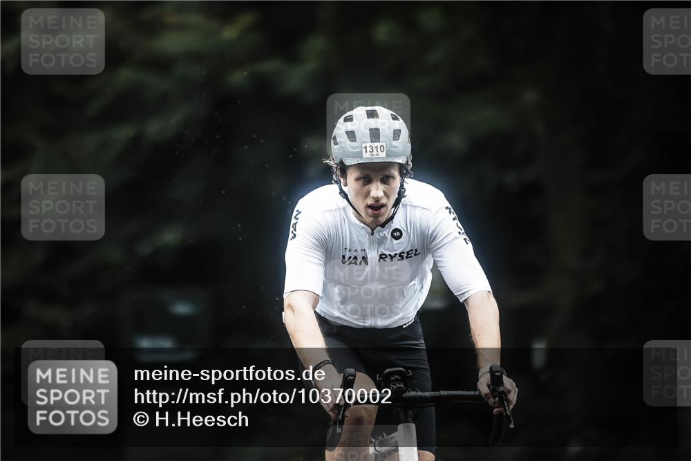 13.09.2026 - Stadtparktriathlon H.Heesch http://msf.ph/oto/10370002 13.09.2026 13:22:58 Radfahren 1310, 1510 meine-sportfotos.de