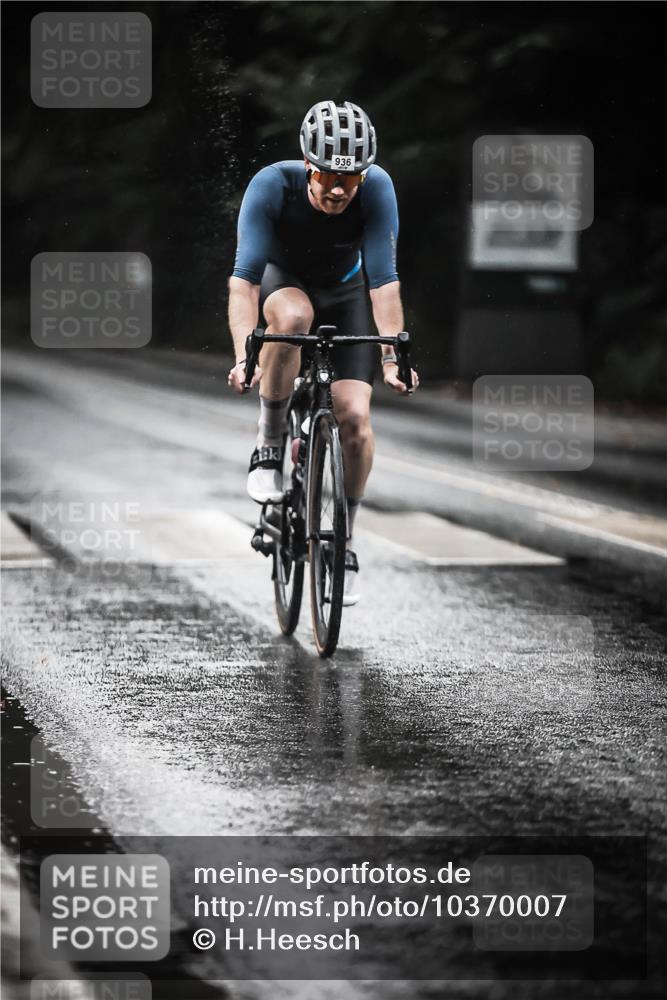 13.09.2026 - Stadtparktriathlon H.Heesch http://msf.ph/oto/10370007 13.09.2026 12:05:23 Radfahren 847, 951, 963, 1015 meine-sportfotos.de