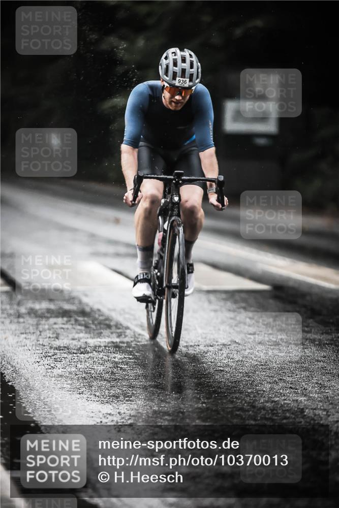 13.09.2026 - Stadtparktriathlon H.Heesch http://msf.ph/oto/10370013 13.09.2026 12:05:23 Radfahren 847, 951, 963, 1015 meine-sportfotos.de