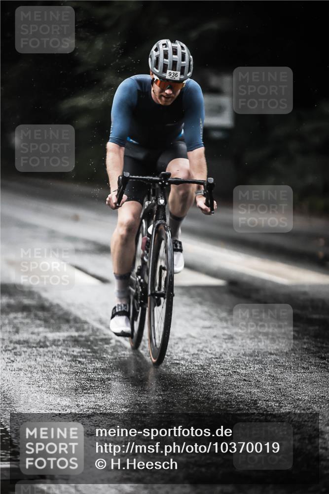 13.09.2026 - Stadtparktriathlon H.Heesch http://msf.ph/oto/10370019 13.09.2026 12:05:23 Radfahren 847, 951, 963, 1015 meine-sportfotos.de