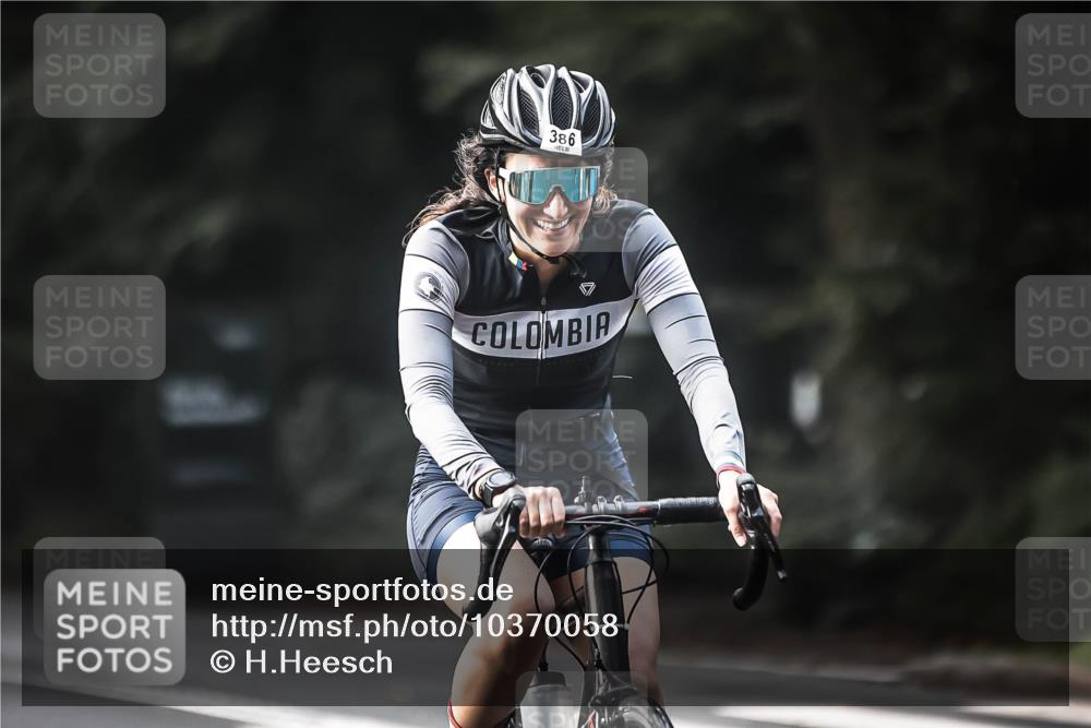 13.09.2026 - Stadtparktriathlon H.Heesch http://msf.ph/oto/10370058 13.09.2026 10:49:16 Radfahren 348, 363, 368, 386, 395, 422, 476, 541 meine-sportfotos.de