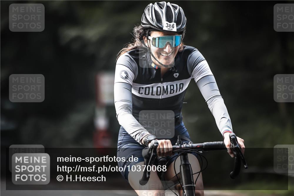 13.09.2026 - Stadtparktriathlon H.Heesch http://msf.ph/oto/10370068 13.09.2026 10:49:17 Radfahren 348, 363, 368, 386, 395, 422, 476, 541 meine-sportfotos.de