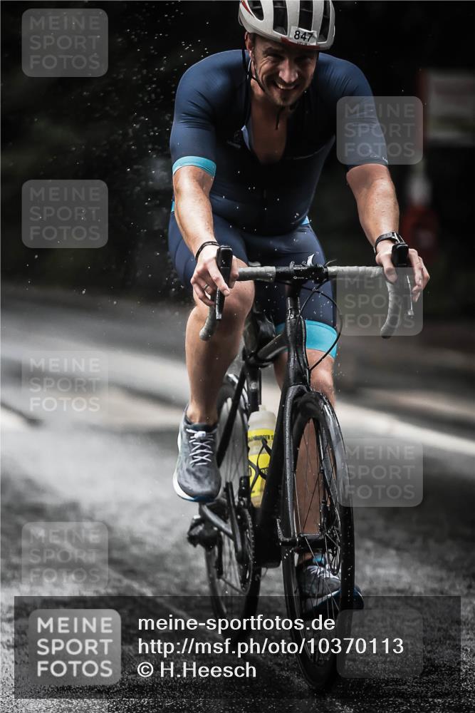 13.09.2026 - Stadtparktriathlon H.Heesch http://msf.ph/oto/10370113 13.09.2026 12:05:27 Radfahren 847, 963, 1028 meine-sportfotos.de