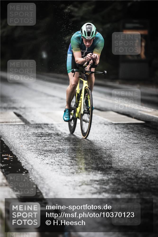 13.09.2026 - Stadtparktriathlon H.Heesch http://msf.ph/oto/10370123 13.09.2026 12:05:30 Radfahren 847, 1028 meine-sportfotos.de