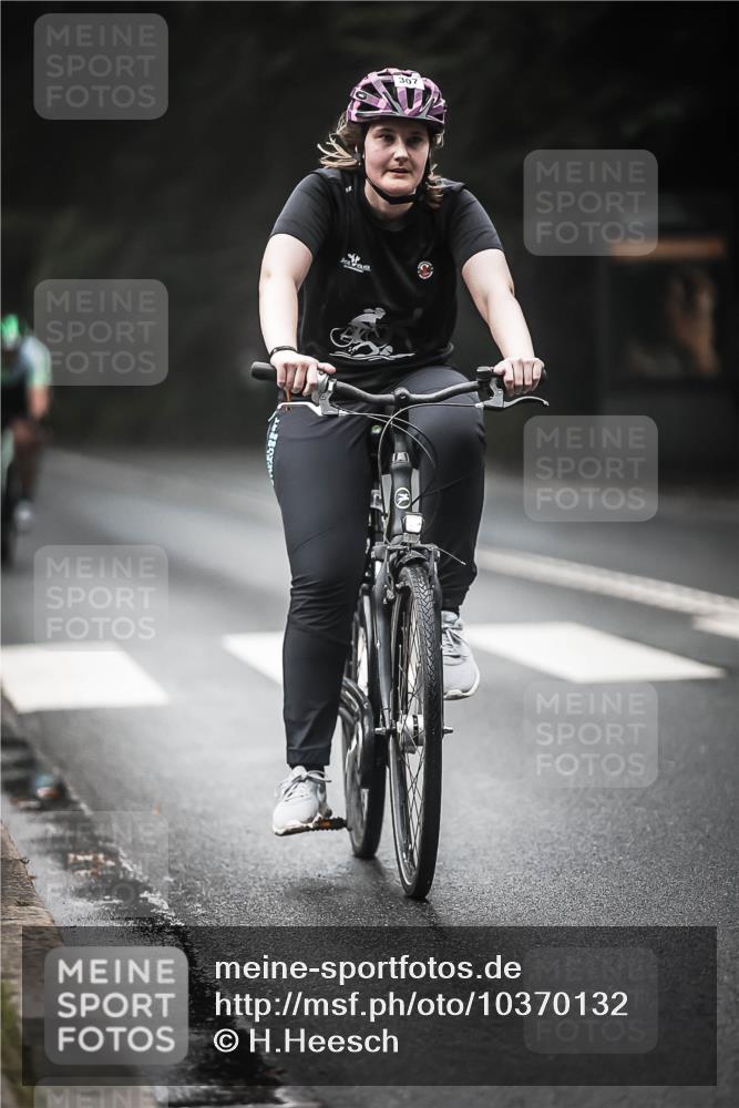 13.09.2026 - Stadtparktriathlon H.Heesch http://msf.ph/oto/10370132 13.09.2026 10:19:38 Radfahren 225, 229, 260, 286, 305, 307, 322, 402, 439 meine-sportfotos.de