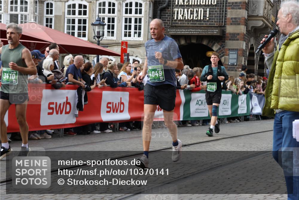 13.09.2026 - 21. swb-Marathon Bremen Strokosch-Dieckow http://msf.ph/oto/10370141 13.09.2026 13:36:23 Ziel 563, 1072, 1867, 2339, 2565, 2931, 3026, 3056, 3224, 3291, 3454, 3489, 4016, 5026, 5157, 5259, 5276, 5800, 5816, 6159, 6874, 6982, 7036, 7043, 7256, 7385, 7804, 8145, 8227, 8275, 8488, 9076, 9226, 9243, 9497, 9564, 13179, 13238, 164, 372, 900, 1738, 1880, 2467, 2673, 2692, 2700, 2731, 2819, 2823, 3067, 3585, 4006, 4050, 4182, 4216, 4414, 4676, 5061, 5656, 5781, 6516, 6527, 6568, 7249, 7344, 7765, 7808, 8525, 8790, 8905, 9776 meine-sportfotos.de