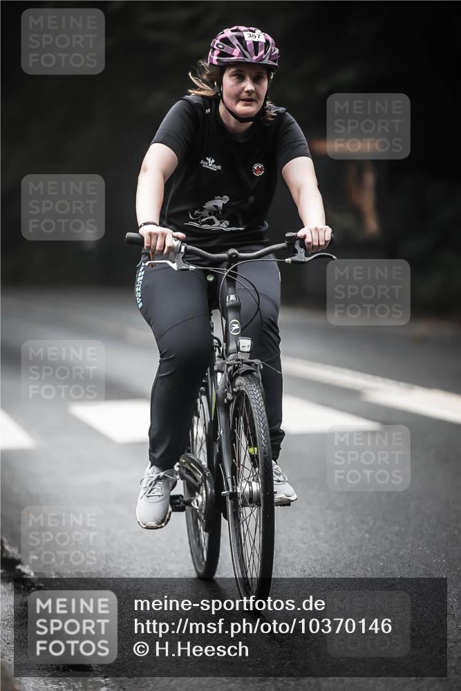 13.09.2026 - Stadtparktriathlon H.Heesch http://msf.ph/oto/10370146 13.09.2026 10:19:38 Radfahren 225, 229, 260, 286, 305, 307, 322, 402, 439 meine-sportfotos.de