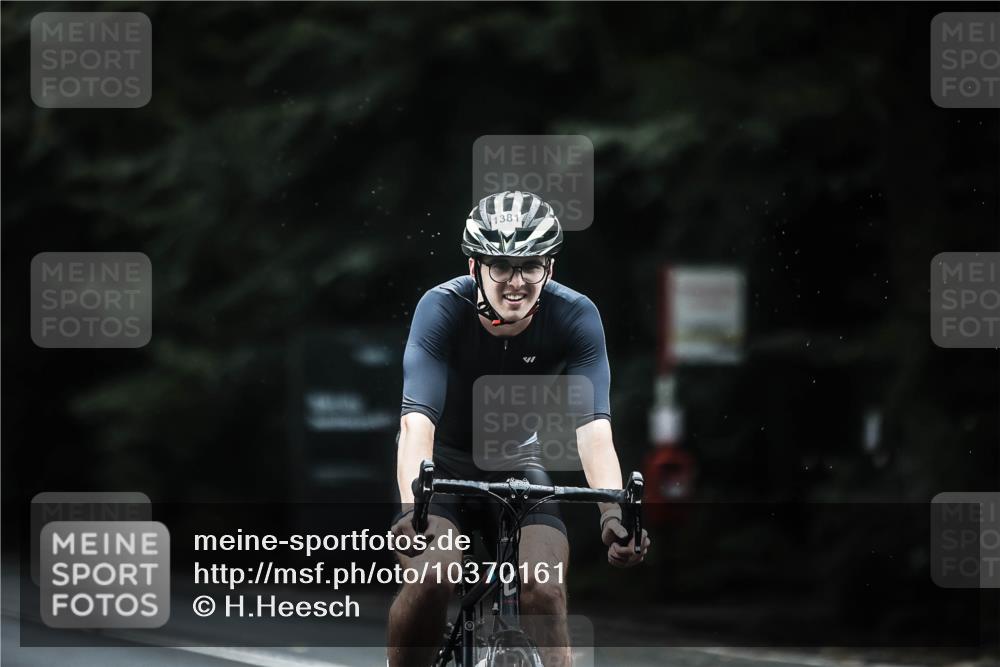 13.09.2026 - Stadtparktriathlon H.Heesch http://msf.ph/oto/10370161 13.09.2026 13:23:26 Radfahren 1379, 1381, 1440, 1459, 1476, 1524 meine-sportfotos.de