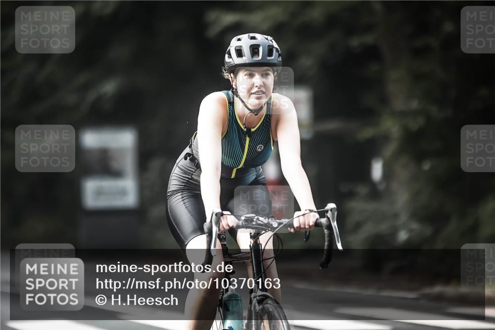 13.09.2026 - Stadtparktriathlon H.Heesch http://msf.ph/oto/10370163 13.09.2026 10:49:23 Radfahren 348, 363, 368, 395, 422 meine-sportfotos.de