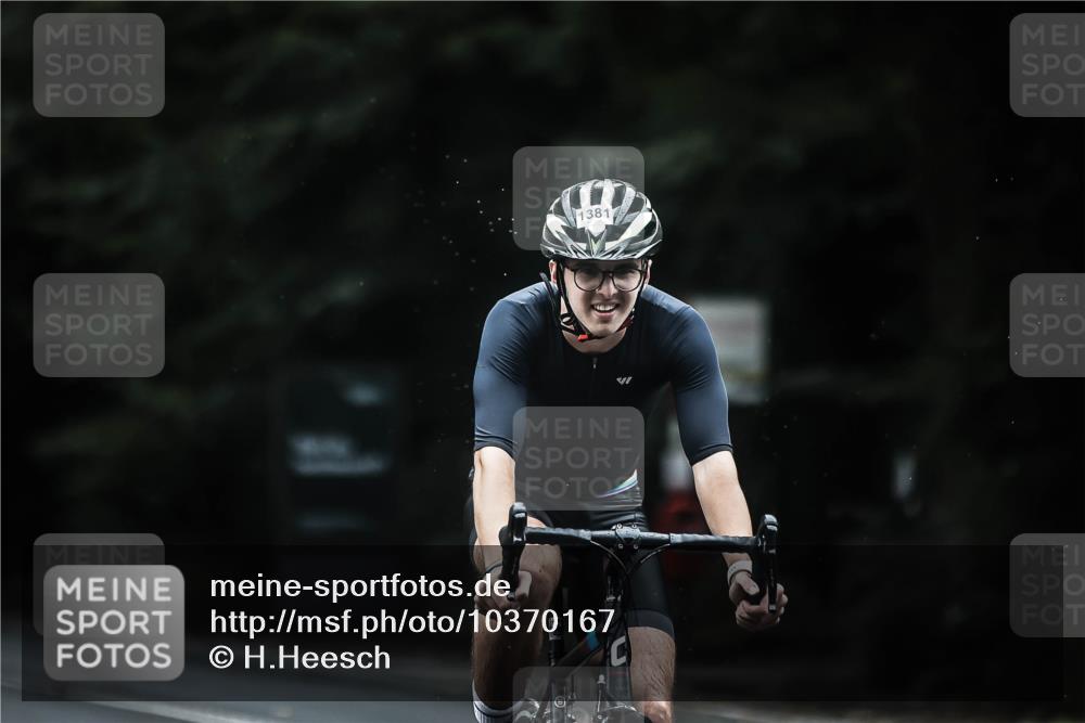 13.09.2026 - Stadtparktriathlon H.Heesch http://msf.ph/oto/10370167 13.09.2026 13:23:26 Radfahren 1379, 1381, 1440, 1459, 1476, 1524 meine-sportfotos.de