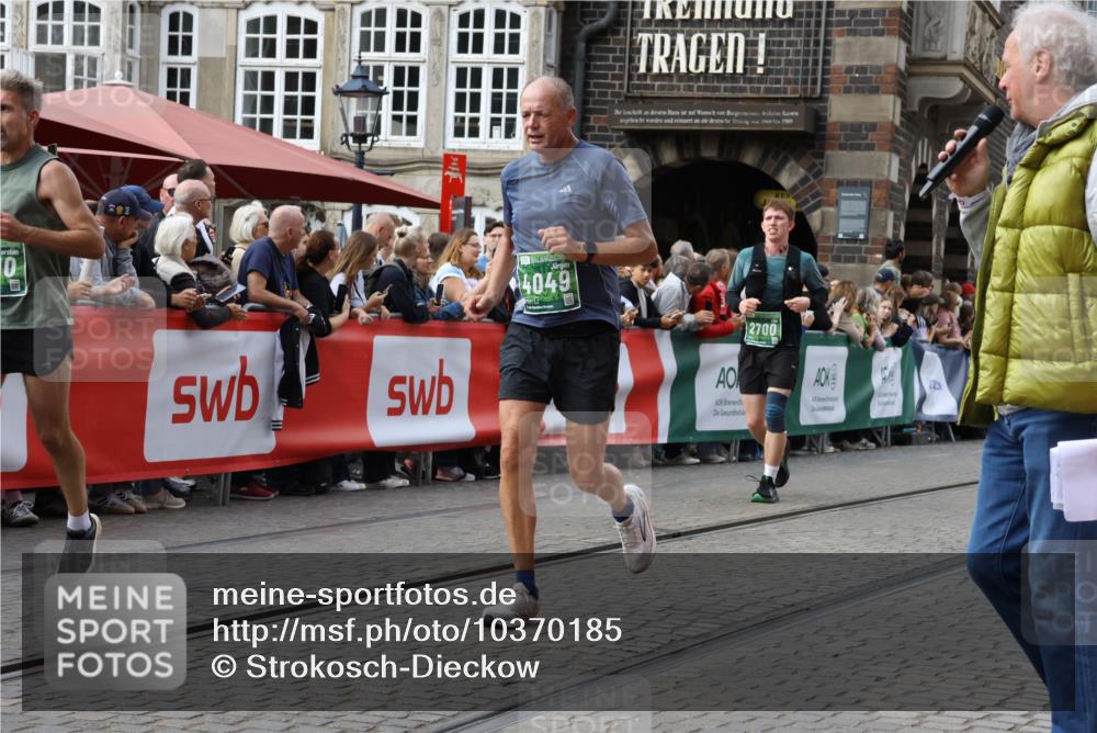 13.09.2026 - 21. swb-Marathon Bremen Strokosch-Dieckow http://msf.ph/oto/10370185 13.09.2026 13:36:23 Ziel 563, 1072, 1867, 2339, 2565, 2931, 3026, 3056, 3224, 3291, 3454, 3489, 4016, 5026, 5157, 5259, 5276, 5800, 5816, 6159, 6874, 6982, 7036, 7043, 7256, 7385, 7804, 8145, 8227, 8275, 8488, 9076, 9226, 9243, 9497, 9564, 13179, 13238, 164, 372, 900, 1738, 1880, 2467, 2673, 2692, 2700, 2731, 2819, 2823, 3067, 3585, 4006, 4050, 4182, 4216, 4414, 4676, 5061, 5656, 5781, 6516, 6527, 6568, 7249, 7344, 7765, 7808, 8525, 8790, 8905, 9776 meine-sportfotos.de