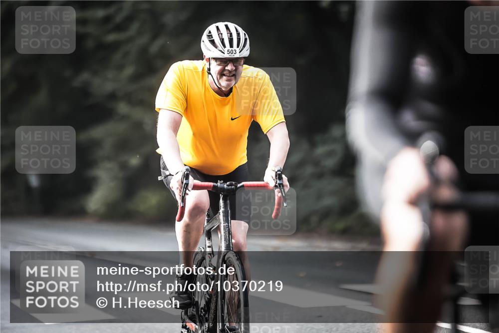 13.09.2026 - Stadtparktriathlon H.Heesch http://msf.ph/oto/10370219 13.09.2026 10:49:34 Radfahren 409, 496, 503, 560 meine-sportfotos.de