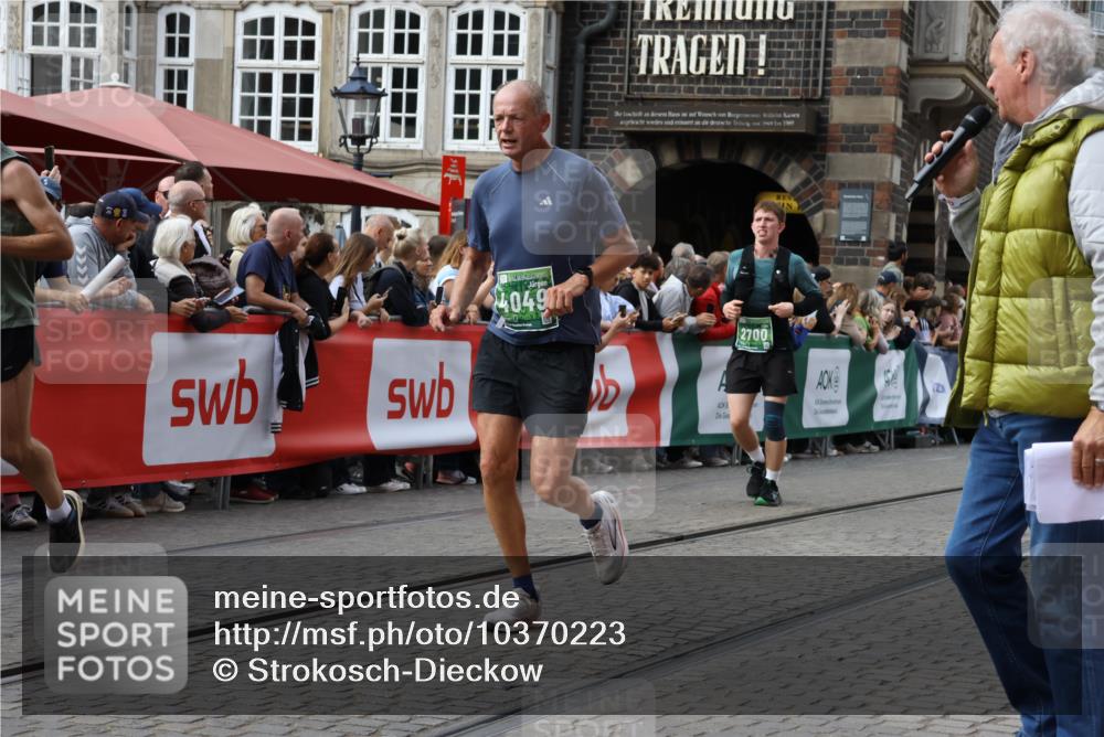 13.09.2026 - 21. swb-Marathon Bremen Strokosch-Dieckow http://msf.ph/oto/10370223 13.09.2026 13:36:23 Ziel 563, 1072, 1867, 2339, 2565, 2931, 3026, 3056, 3224, 3291, 3454, 3489, 4016, 5026, 5157, 5259, 5276, 5800, 5816, 6159, 6874, 6982, 7036, 7043, 7256, 7385, 7804, 8145, 8227, 8275, 8488, 9076, 9226, 9243, 9497, 9564, 13179, 13238, 164, 372, 900, 1738, 1880, 2467, 2673, 2692, 2700, 2731, 2819, 2823, 3067, 3585, 4006, 4050, 4182, 4216, 4414, 4676, 5061, 5656, 5781, 6516, 6527, 6568, 7249, 7344, 7765, 7808, 8525, 8790, 8905, 9776 meine-sportfotos.de