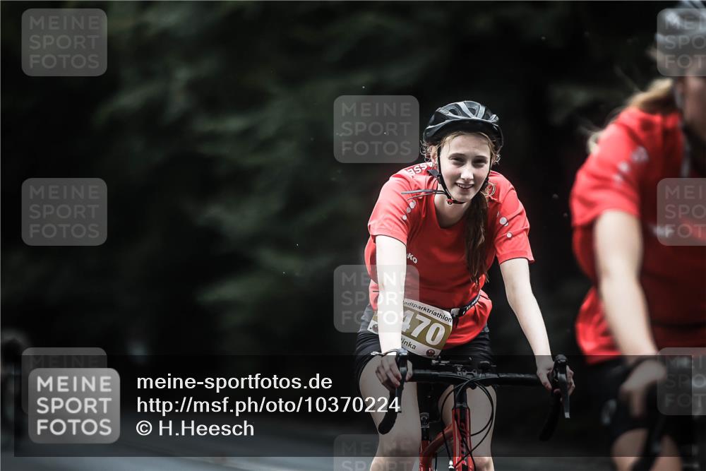 13.09.2026 - Stadtparktriathlon H.Heesch http://msf.ph/oto/10370224 13.09.2026 13:23:33 Radfahren 1423, 1440, 1470 meine-sportfotos.de