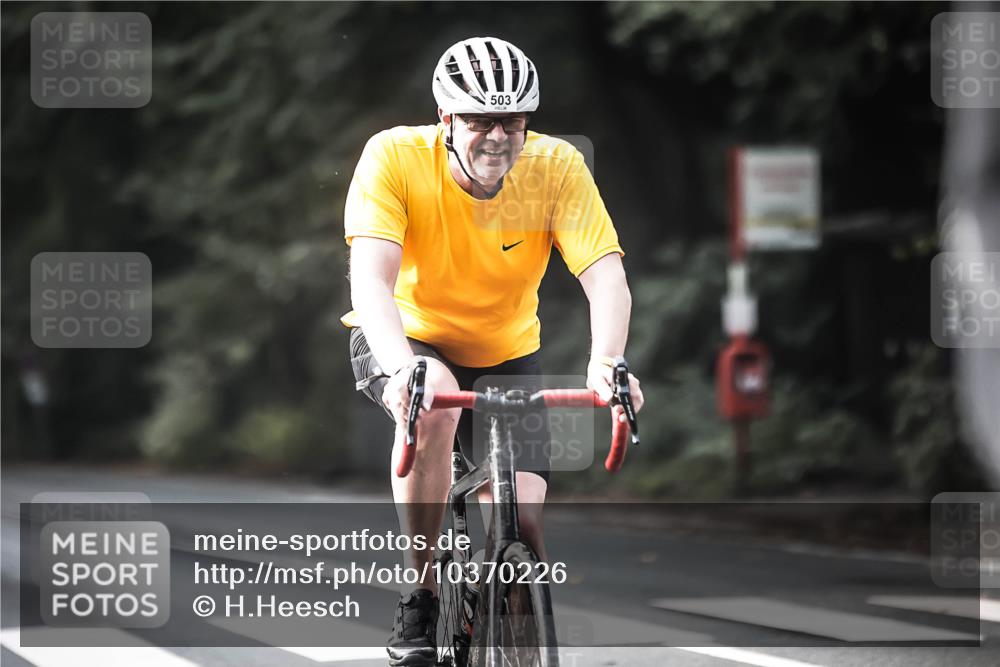 13.09.2026 - Stadtparktriathlon H.Heesch http://msf.ph/oto/10370226 13.09.2026 10:49:34 Radfahren 409, 496, 503, 560 meine-sportfotos.de