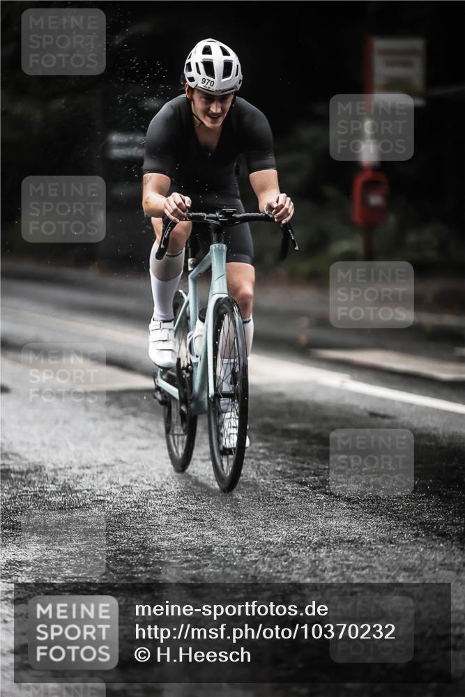 13.09.2026 - Stadtparktriathlon H.Heesch http://msf.ph/oto/10370232 13.09.2026 12:05:39 Radfahren 918, 920, 954, 970, 1009, 1037 meine-sportfotos.de
