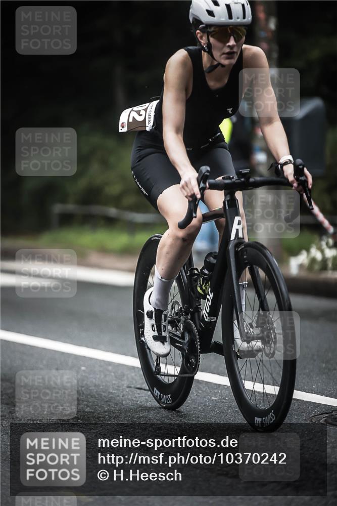 13.09.2026 - Stadtparktriathlon H.Heesch http://msf.ph/oto/10370242 13.09.2026 10:19:43 Radfahren 260, 267, 286, 307, 402, 437, 439 meine-sportfotos.de