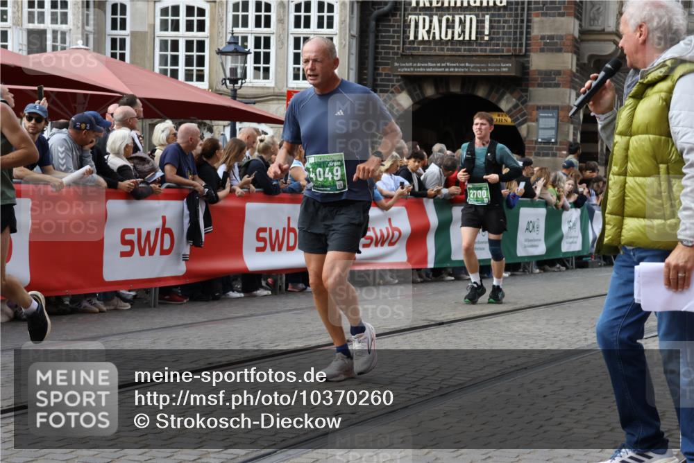 13.09.2026 - 21. swb-Marathon Bremen Strokosch-Dieckow http://msf.ph/oto/10370260 13.09.2026 13:36:23 Ziel 563, 1072, 1867, 2339, 2565, 2931, 3026, 3056, 3224, 3291, 3454, 3489, 4016, 5026, 5157, 5259, 5276, 5800, 5816, 6159, 6874, 6982, 7036, 7043, 7256, 7385, 7804, 8145, 8227, 8275, 8488, 9076, 9226, 9243, 9497, 9564, 13179, 13238, 164, 372, 900, 1738, 1880, 2467, 2673, 2692, 2700, 2731, 2819, 2823, 3067, 3585, 4006, 4050, 4182, 4216, 4414, 4676, 5061, 5656, 5781, 6516, 6527, 6568, 7249, 7344, 7765, 7808, 8525, 8790, 8905, 9776 meine-sportfotos.de