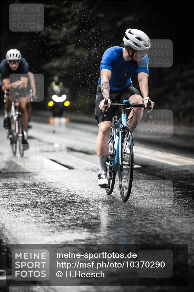 13.09.2026 - Stadtparktriathlon H.Heesch http://msf.ph/oto/10370290 13.09.2026 12:05:41 Radfahren 918, 920, 954, 970, 1009, 1037 meine-sportfotos.de