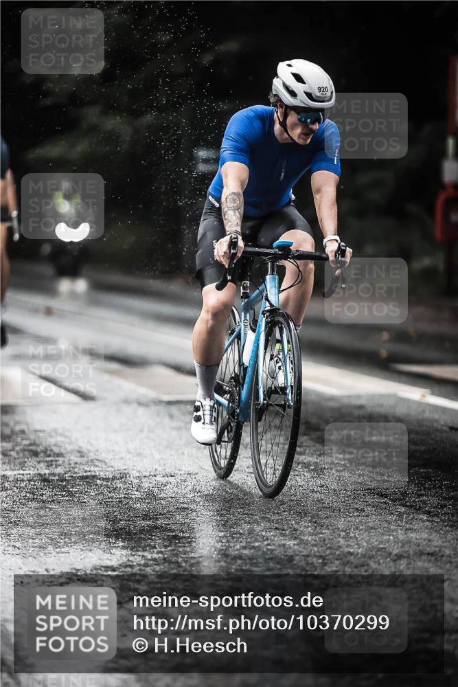 13.09.2026 - Stadtparktriathlon H.Heesch http://msf.ph/oto/10370299 13.09.2026 12:05:41 Radfahren 918, 920, 954, 970, 1009, 1037 meine-sportfotos.de