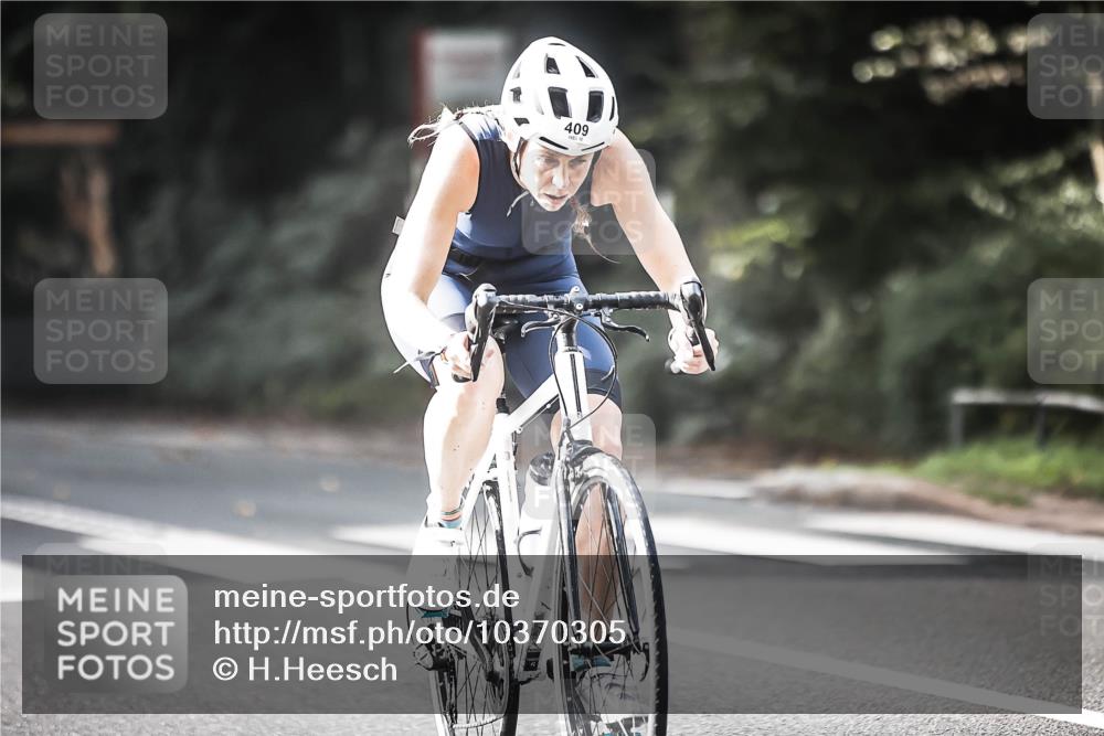 13.09.2026 - Stadtparktriathlon H.Heesch http://msf.ph/oto/10370305 13.09.2026 10:49:37 Radfahren 409, 461, 496, 503, 560 meine-sportfotos.de