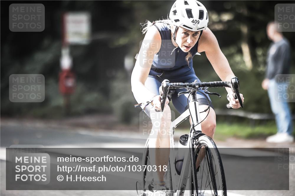 13.09.2026 - Stadtparktriathlon H.Heesch http://msf.ph/oto/10370318 13.09.2026 10:49:37 Radfahren 409, 461, 496, 503, 560 meine-sportfotos.de