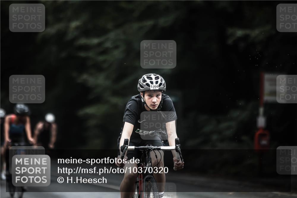 13.09.2026 - Stadtparktriathlon H.Heesch http://msf.ph/oto/10370320 13.09.2026 13:24:05 Radfahren 1199, 1289, 1351, 1426, 1446, 1452, 1485, 1508 meine-sportfotos.de