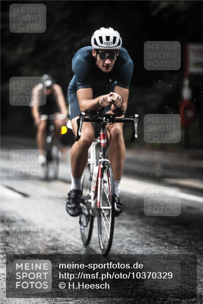 13.09.2026 - Stadtparktriathlon H.Heesch http://msf.ph/oto/10370329 13.09.2026 12:05:43 Radfahren 899, 918, 920, 954, 970, 980, 999, 1009, 1037, 1065 meine-sportfotos.de