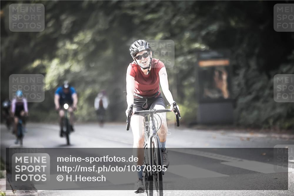 13.09.2026 - Stadtparktriathlon H.Heesch http://msf.ph/oto/10370335 13.09.2026 10:49:42 Radfahren 409, 442, 457, 461, 554 meine-sportfotos.de