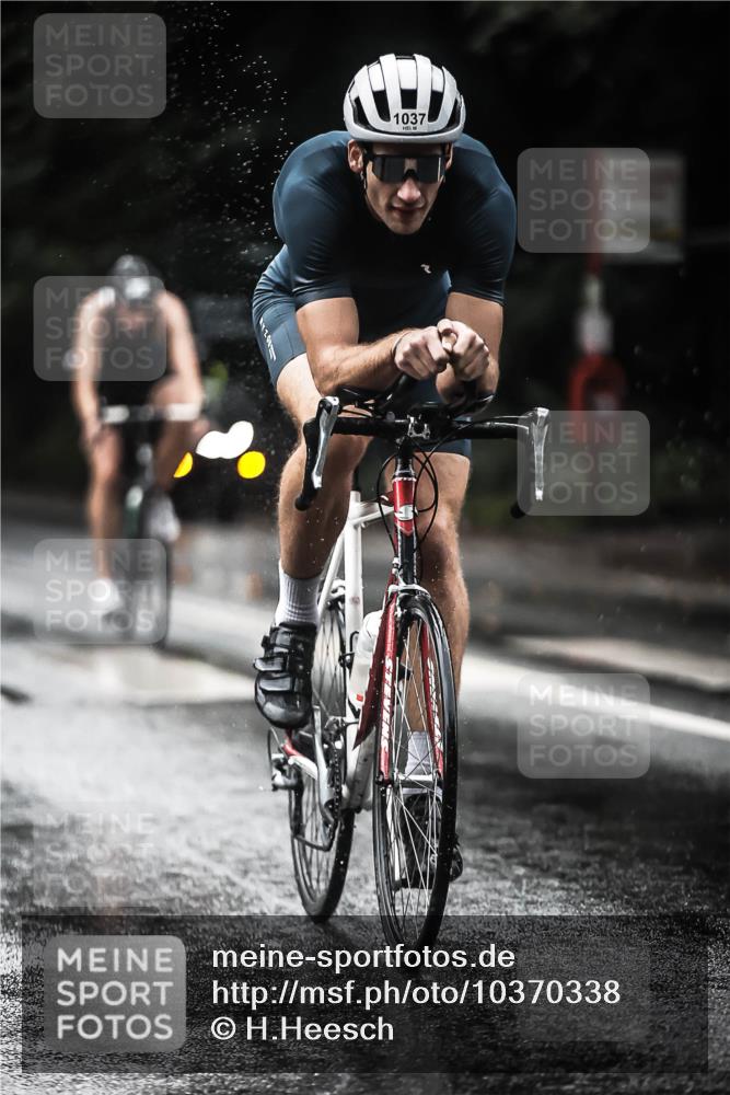 13.09.2026 - Stadtparktriathlon H.Heesch http://msf.ph/oto/10370338 13.09.2026 12:05:43 Radfahren 899, 918, 920, 954, 970, 980, 999, 1009, 1037, 1065 meine-sportfotos.de