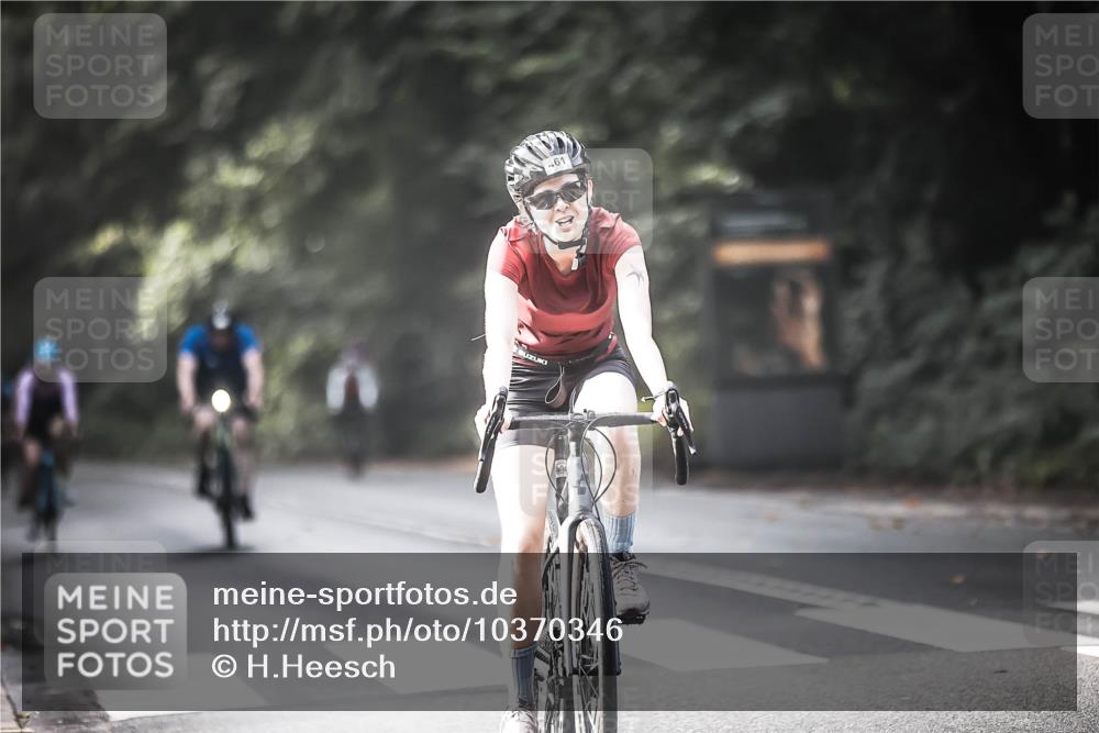13.09.2026 - Stadtparktriathlon H.Heesch http://msf.ph/oto/10370346 13.09.2026 10:49:42 Radfahren 409, 442, 457, 461, 554 meine-sportfotos.de