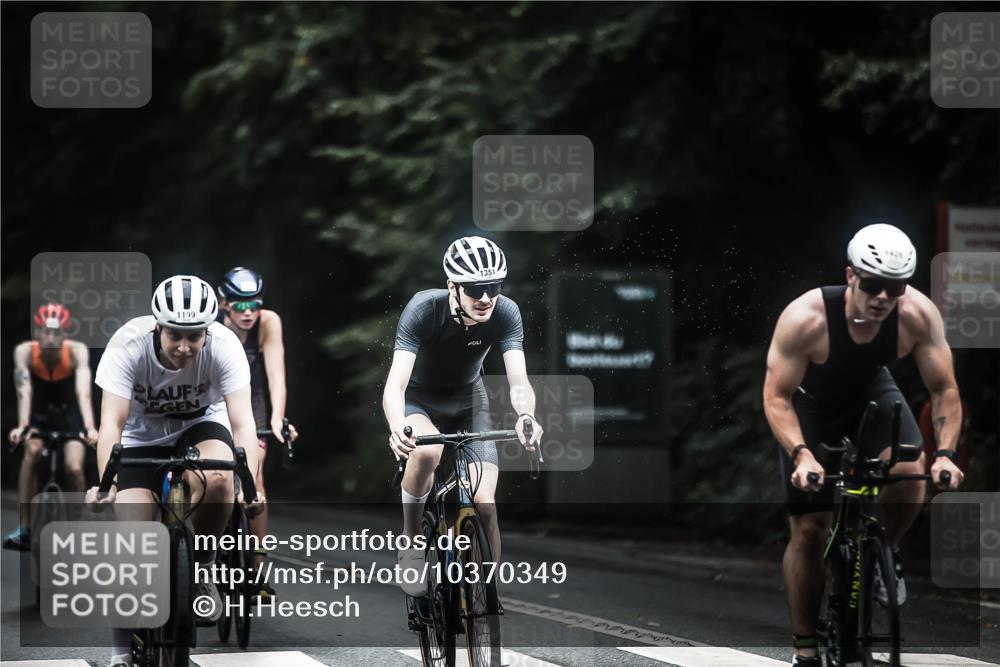 13.09.2026 - Stadtparktriathlon H.Heesch http://msf.ph/oto/10370349 13.09.2026 13:24:08 Radfahren 1199, 1289, 1351, 1426, 1446, 1450, 1452, 1465, 1485, 1508 meine-sportfotos.de