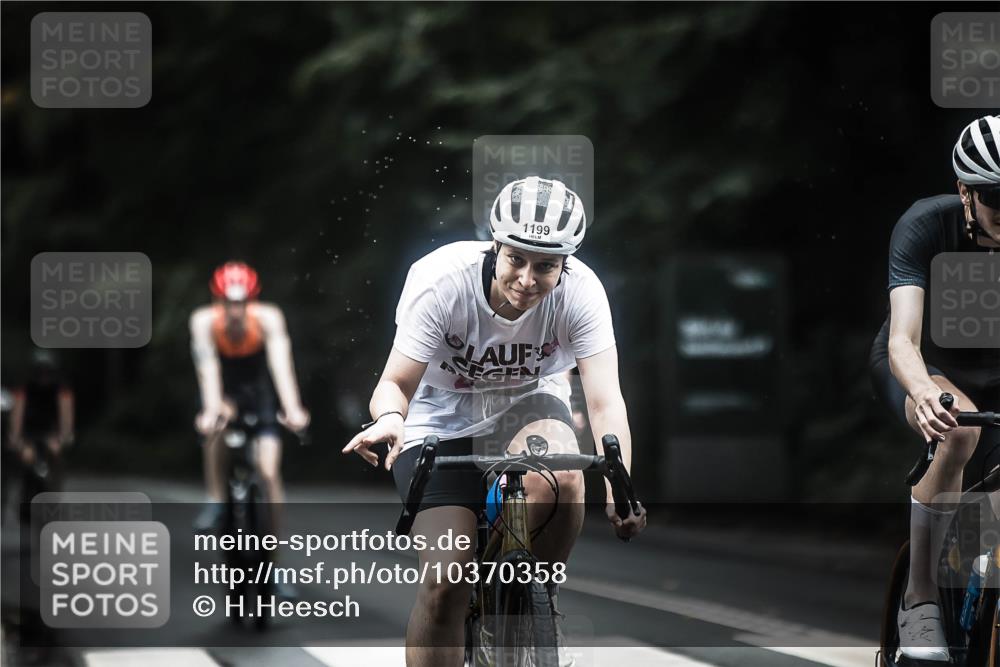 13.09.2026 - Stadtparktriathlon H.Heesch http://msf.ph/oto/10370358 13.09.2026 13:24:09 Radfahren 1199, 1289, 1351, 1426, 1446, 1450, 1452, 1465, 1485, 1501, 1508 meine-sportfotos.de