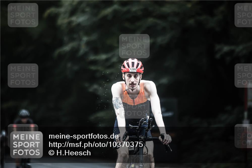 13.09.2026 - Stadtparktriathlon H.Heesch http://msf.ph/oto/10370375 13.09.2026 13:24:11 Radfahren 1199, 1289, 1351, 1426, 1446, 1450, 1452, 1465, 1485, 1501, 1508, 1523 meine-sportfotos.de