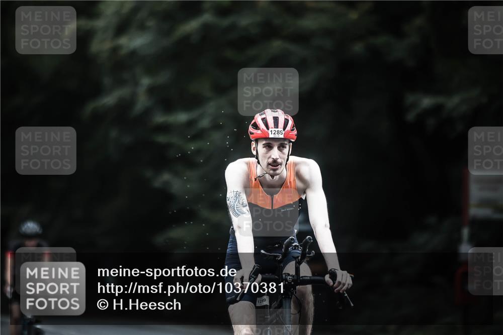 13.09.2026 - Stadtparktriathlon H.Heesch http://msf.ph/oto/10370381 13.09.2026 13:24:11 Radfahren 1199, 1289, 1351, 1426, 1446, 1450, 1452, 1465, 1485, 1501, 1508, 1523 meine-sportfotos.de