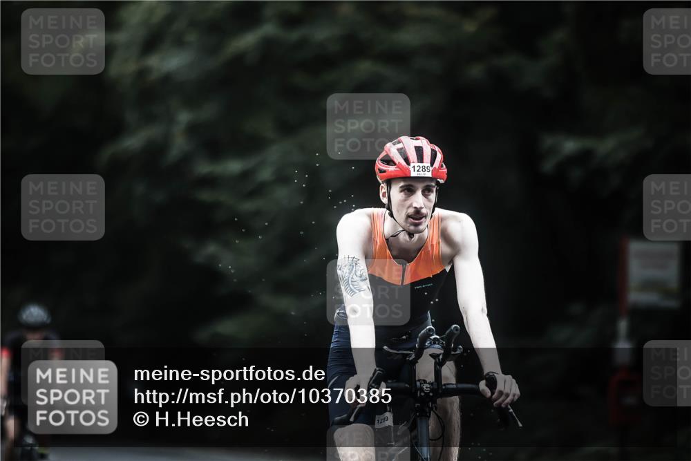 13.09.2026 - Stadtparktriathlon H.Heesch http://msf.ph/oto/10370385 13.09.2026 13:24:11 Radfahren 1199, 1289, 1351, 1426, 1446, 1450, 1452, 1465, 1485, 1501, 1508, 1523 meine-sportfotos.de